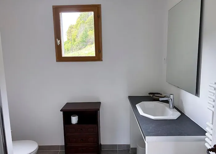 Grande Maison Dans La Nature